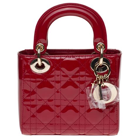 sac dior rouge vernis|Sac Lady Dior Mini Cuir de veau Cannage verni rouge cerise .